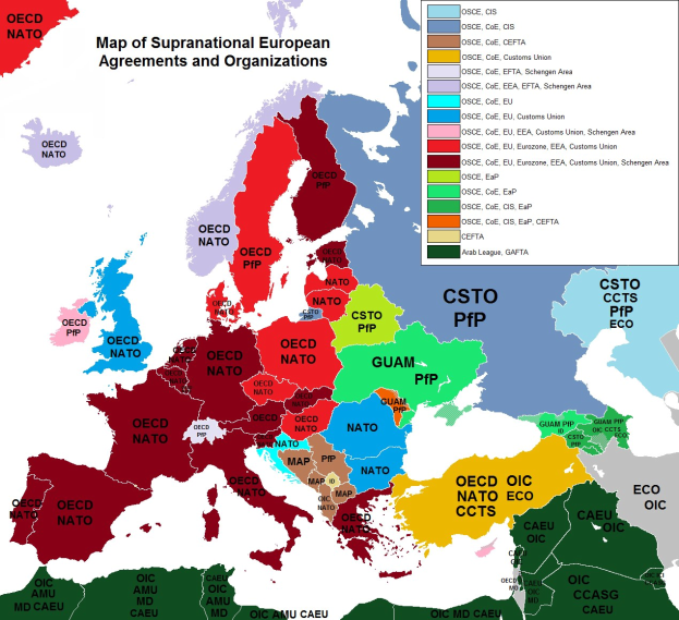 Farbcodierte Europakarte, die Länder und ihre jeweiligen Vereinbarungen oder Organisationen zeigt, mit begleitendem Text.