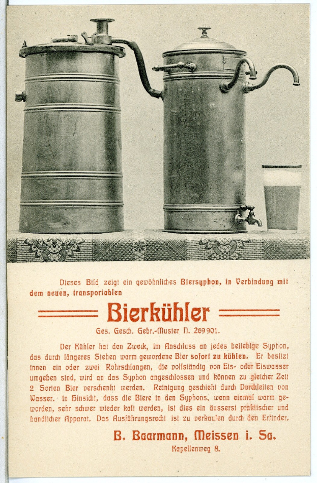 Werbung für zwei Metall-Bierhumpen und ein Glas Bier mit beschreibendem Text.