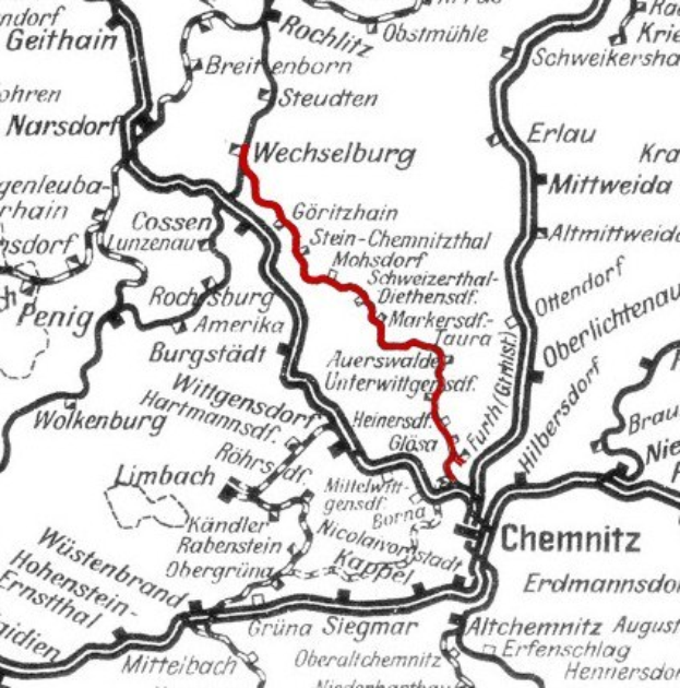 Schwarz-weiß-Stadtplan mit roter Routenlinie, die als Wechselburg- und Chemnitz-Bahn bezeichnet ist.