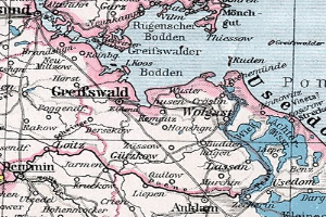 Eine Karte des Deutschen Reichs im 19. Jahrhundert mit der Ausdehnung der Chinesischen Mauer, die Städte, Ortschaften und geografische Merkmale anzeigt.